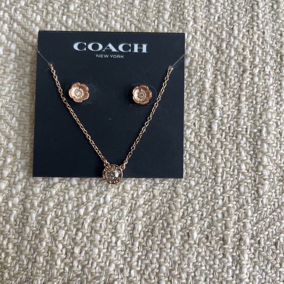 Coach earring and necklace set - Picture 2 of 3